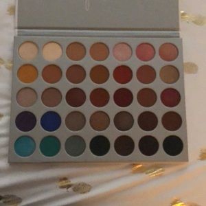 Jaclyn Hill Morphe pallete